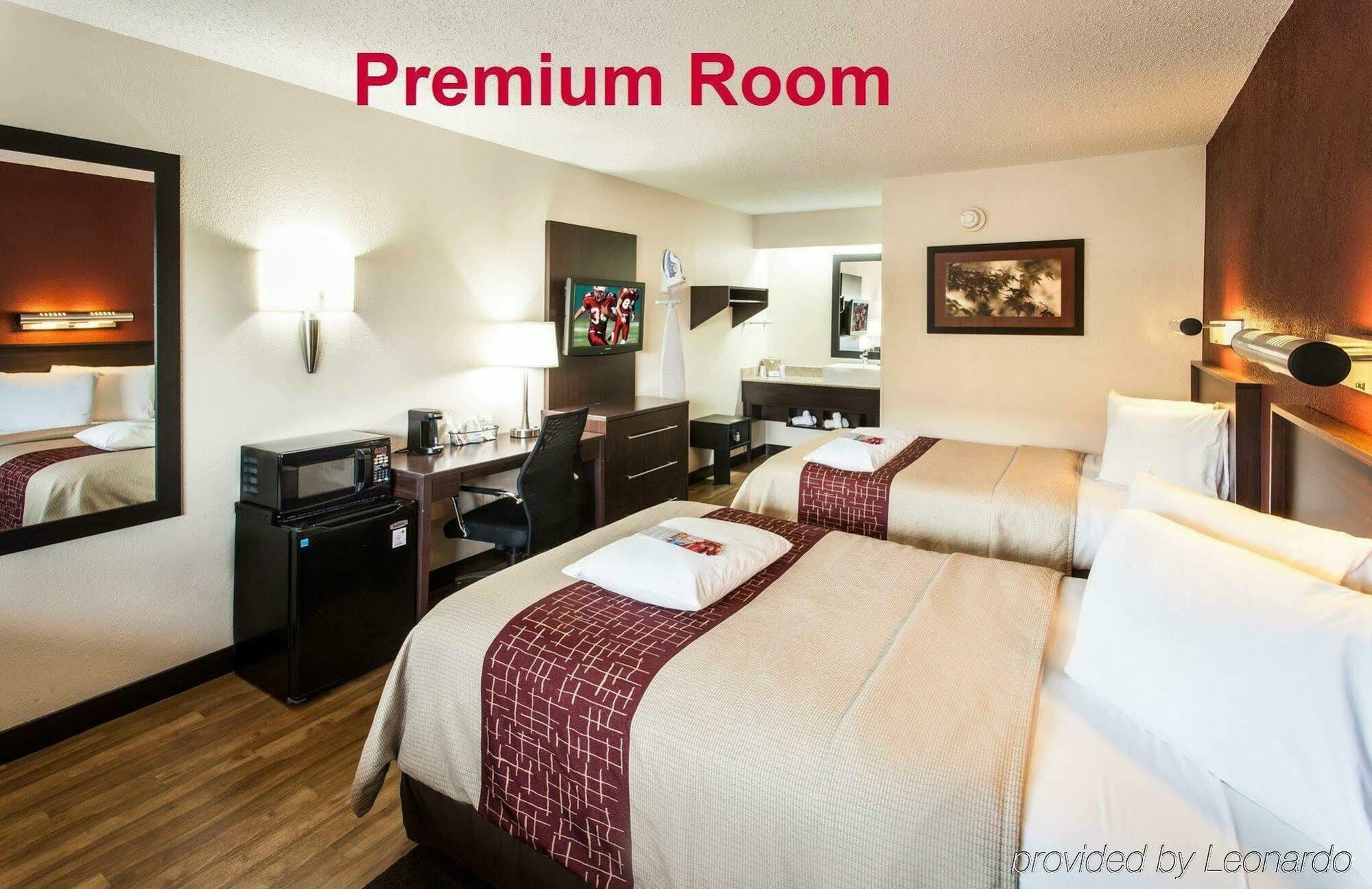 Red Roof Inn Plus+ University At Buffalo - Amherst Extérieur photo